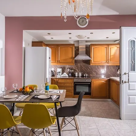 Ergina Home, Cozy 2 Br