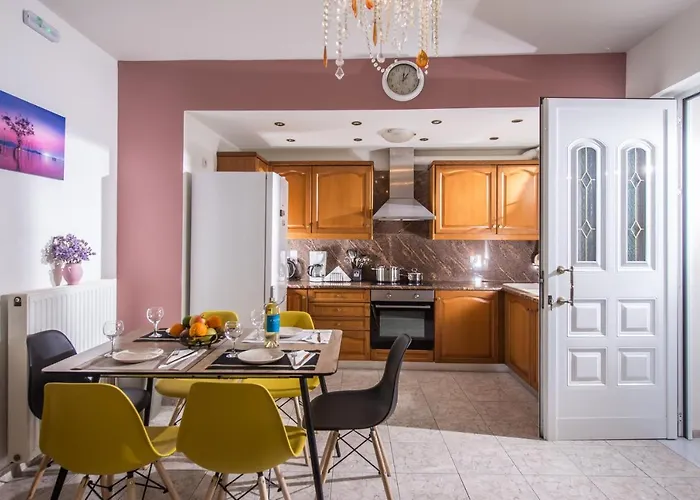 Ergina Home, Cozy 2 Bedroom